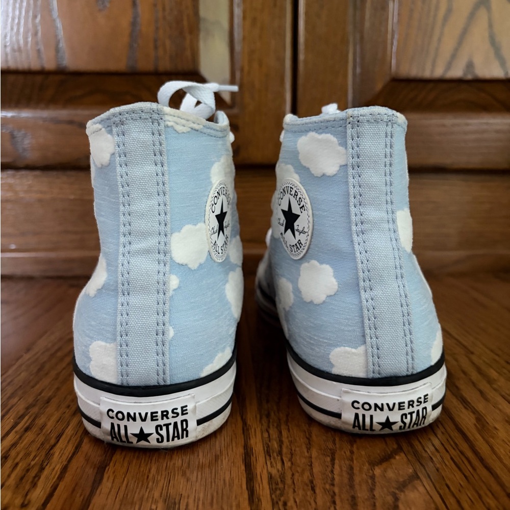 Converse High-Top Sneakers Cloud Print - Size 7 Youth - Picture 4 of 6